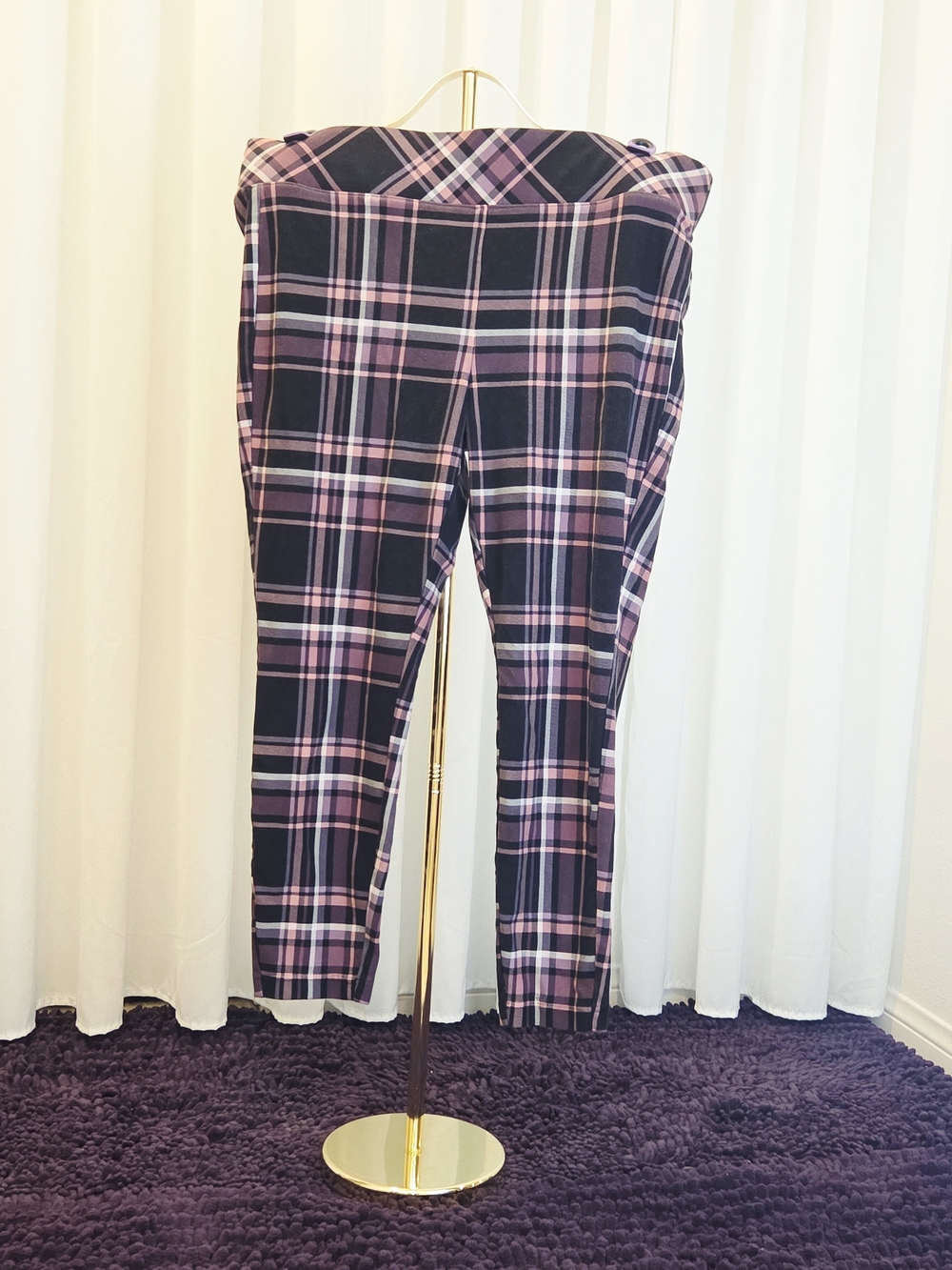 Torrid Pixie Pant Plaid Black & Pink Size 3R Very Good [10175]